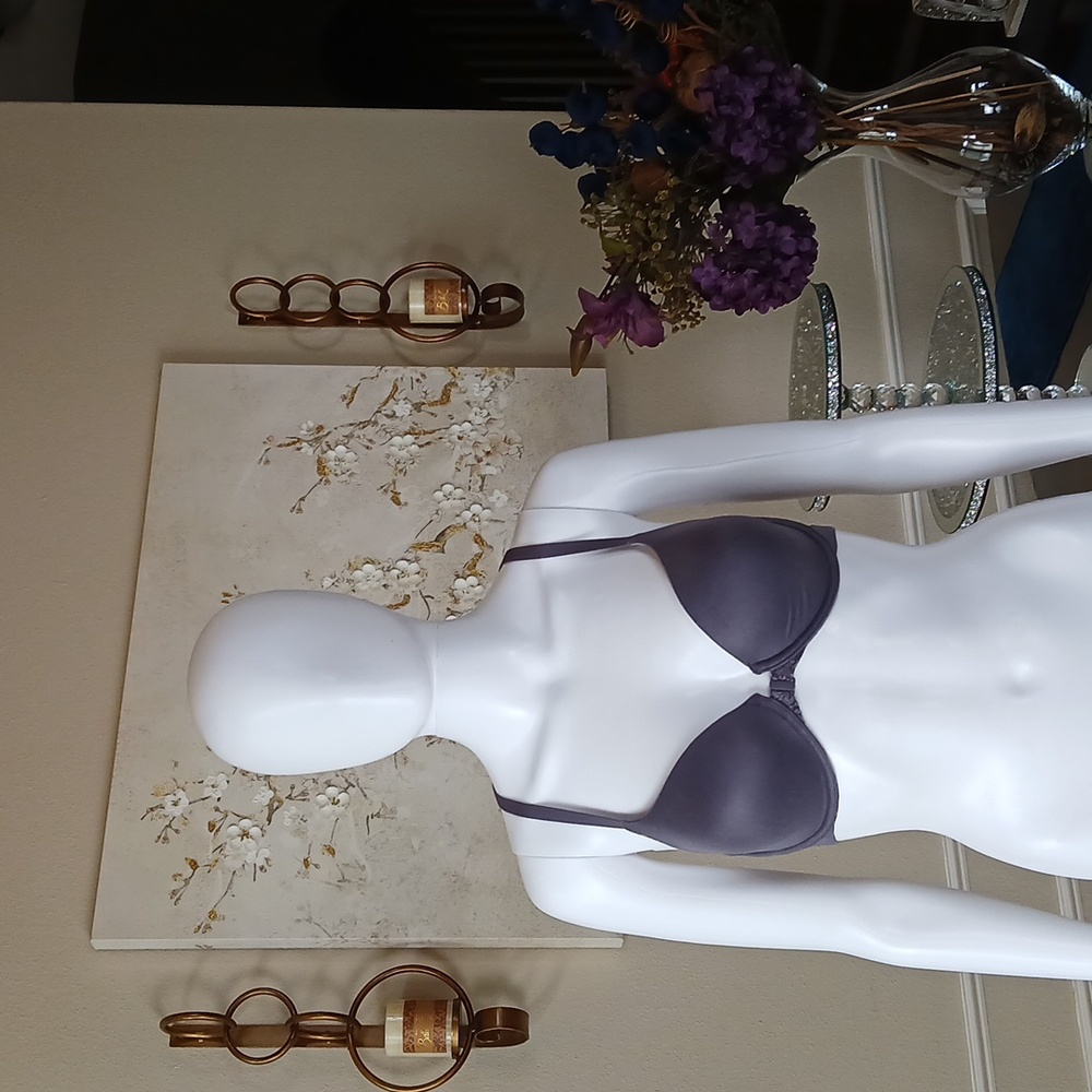 Victoria's Secret Body By Victoria Gray Racerback Demi Bra. Size 32DD